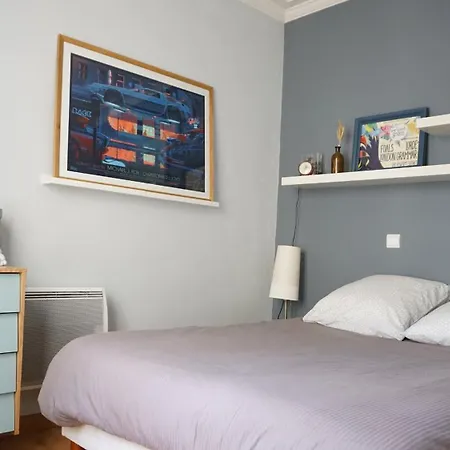 Urban In Heart Of Faubourg Saint Honore District Apartment Paris