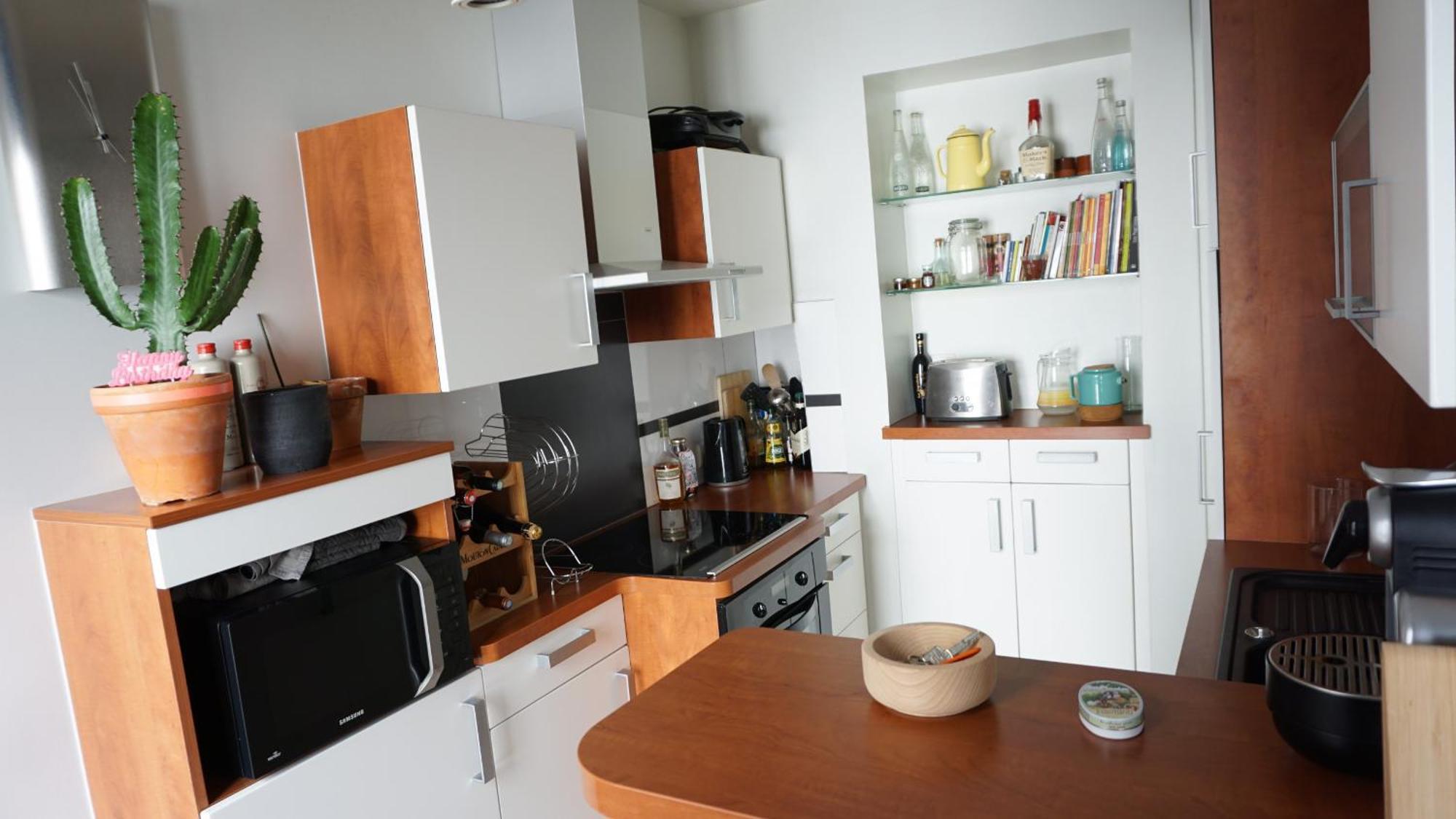 Urban In Heart Of Faubourg Saint Honore District * Paris