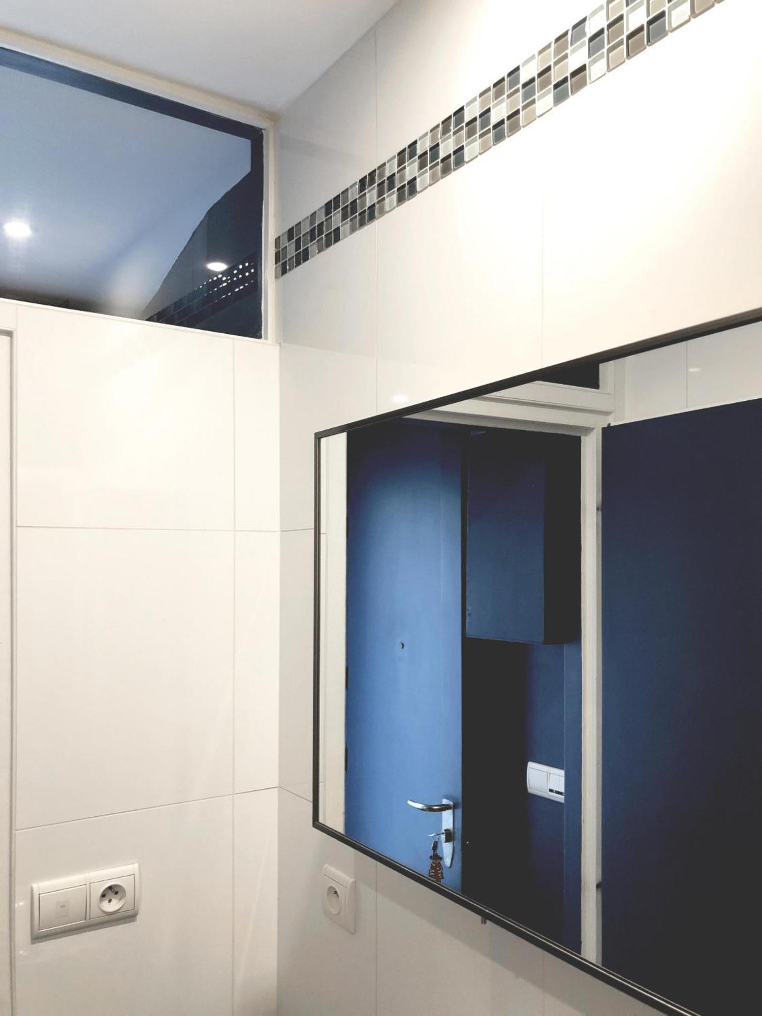 Urban In Heart Of Faubourg Saint Honore District